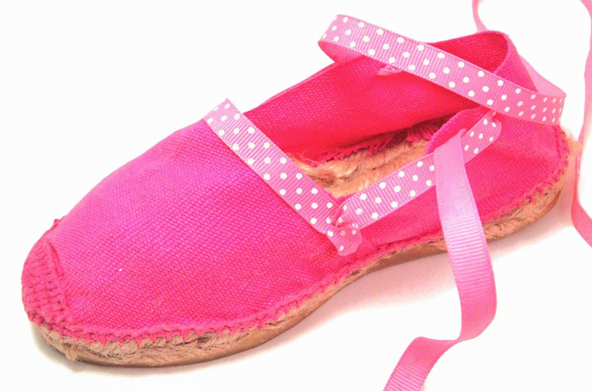 E-13 - Fuchsia Dot Espadrilles - Euro 35 Size 5
